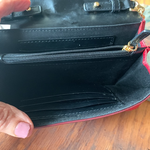 Marc Jacob’s Leather Crossbody - Picture 4 of 10